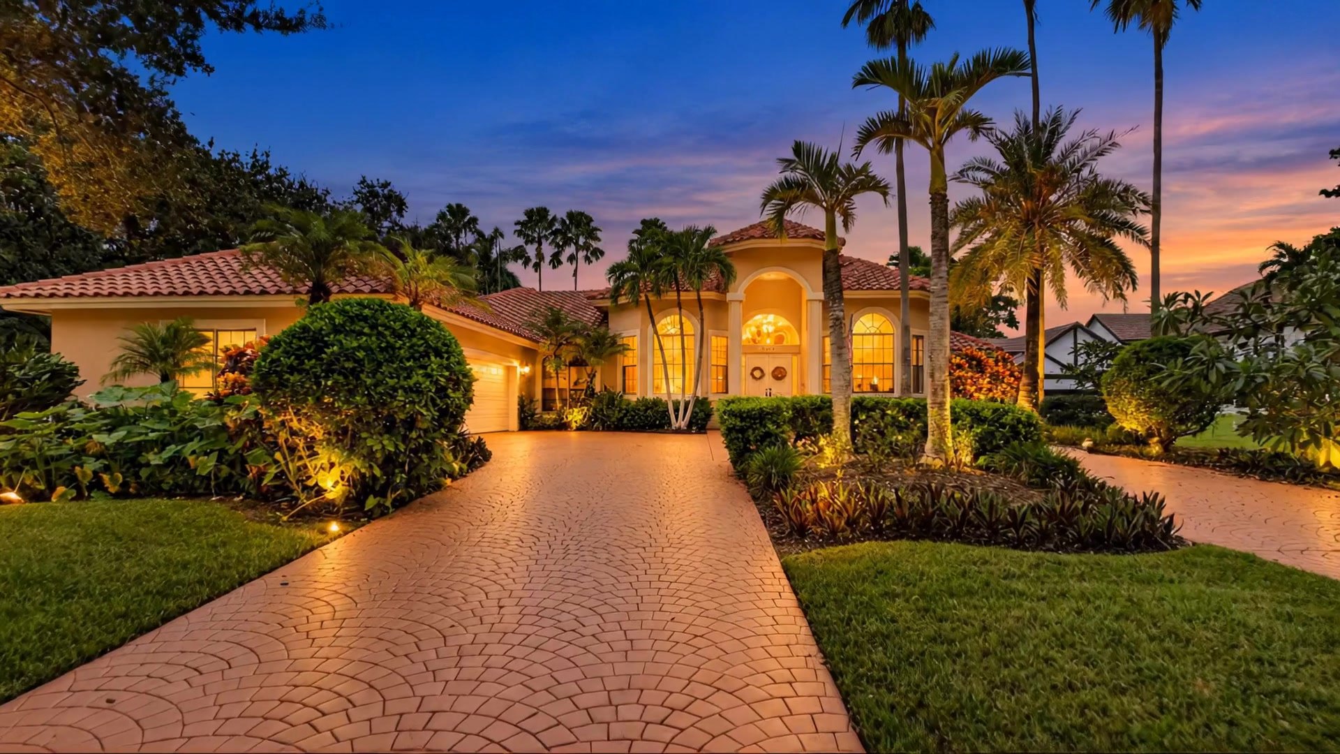 10240 Vestal Court, Coral Springs, at dusk